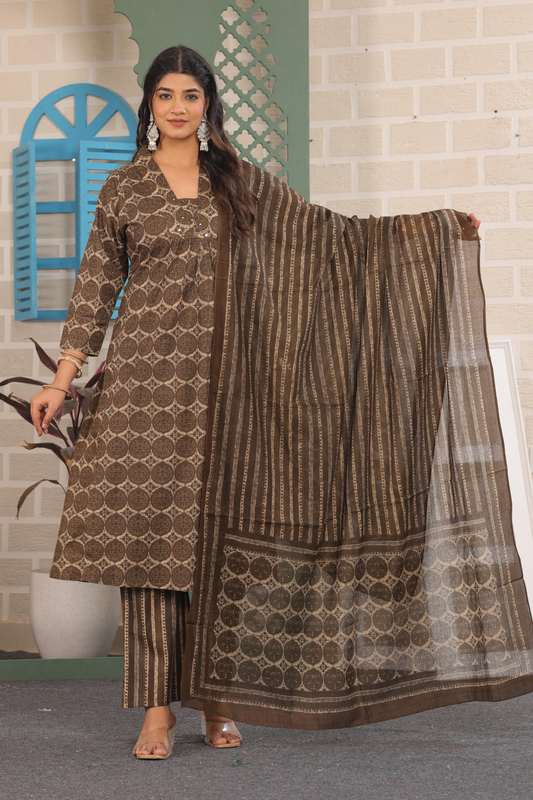 Elegant Brown Printed Suit Set – Pure Sanwadi Cotton Kurti Set with Malmal Dupatta Brown C166